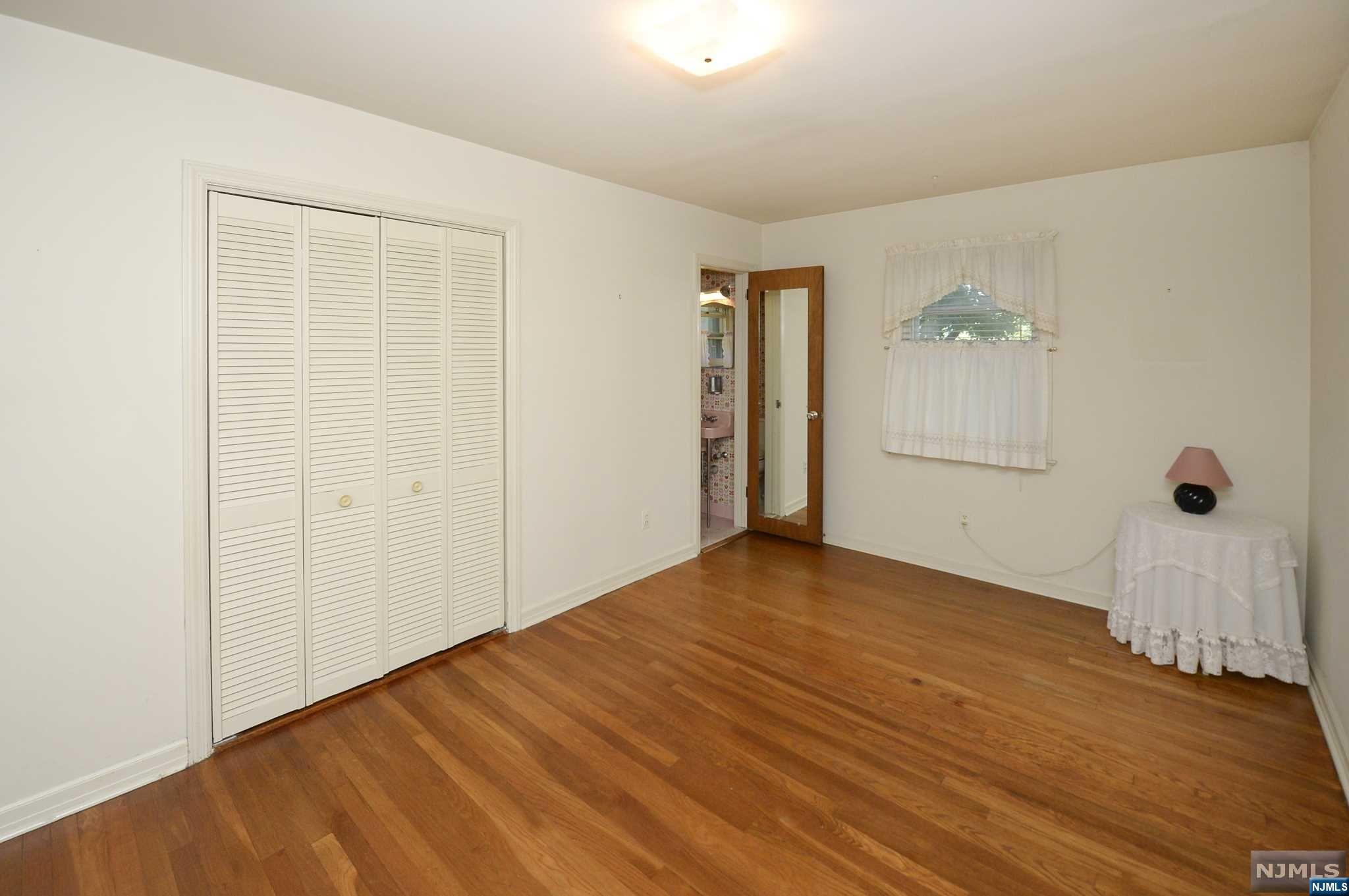 332 Mastin Place