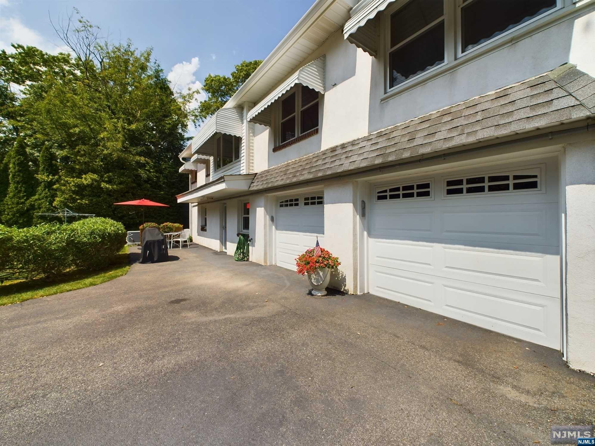 150 Hamilton Avenue