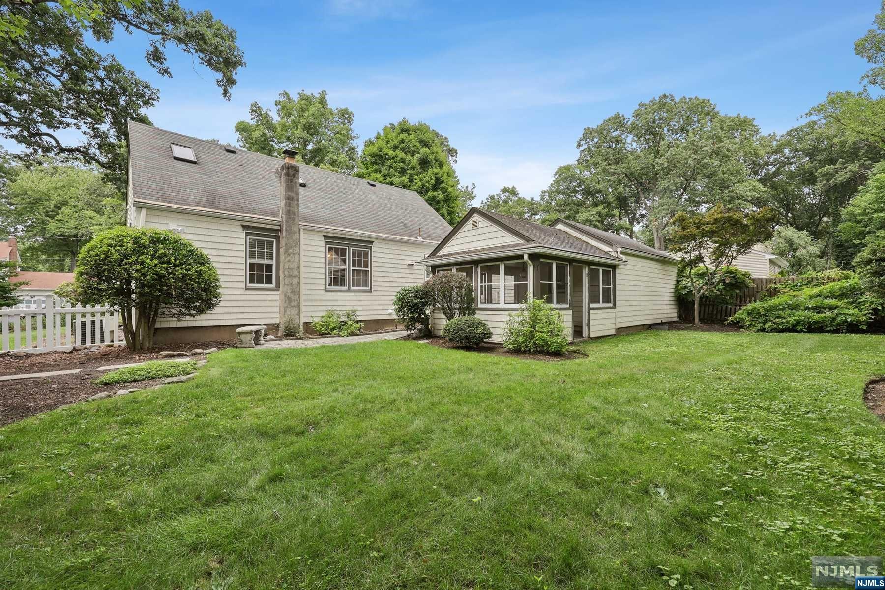 58 Midwood Avenue