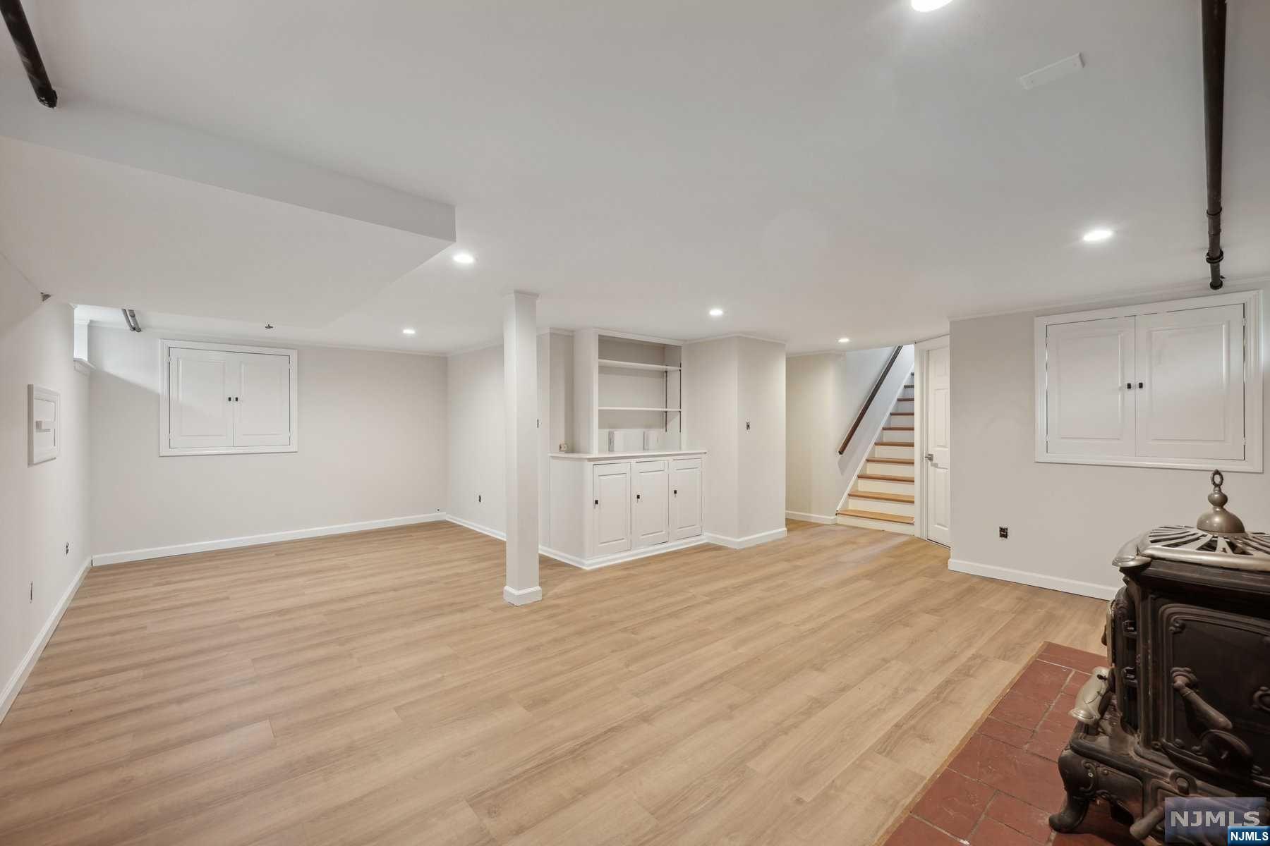 58 Midwood Avenue