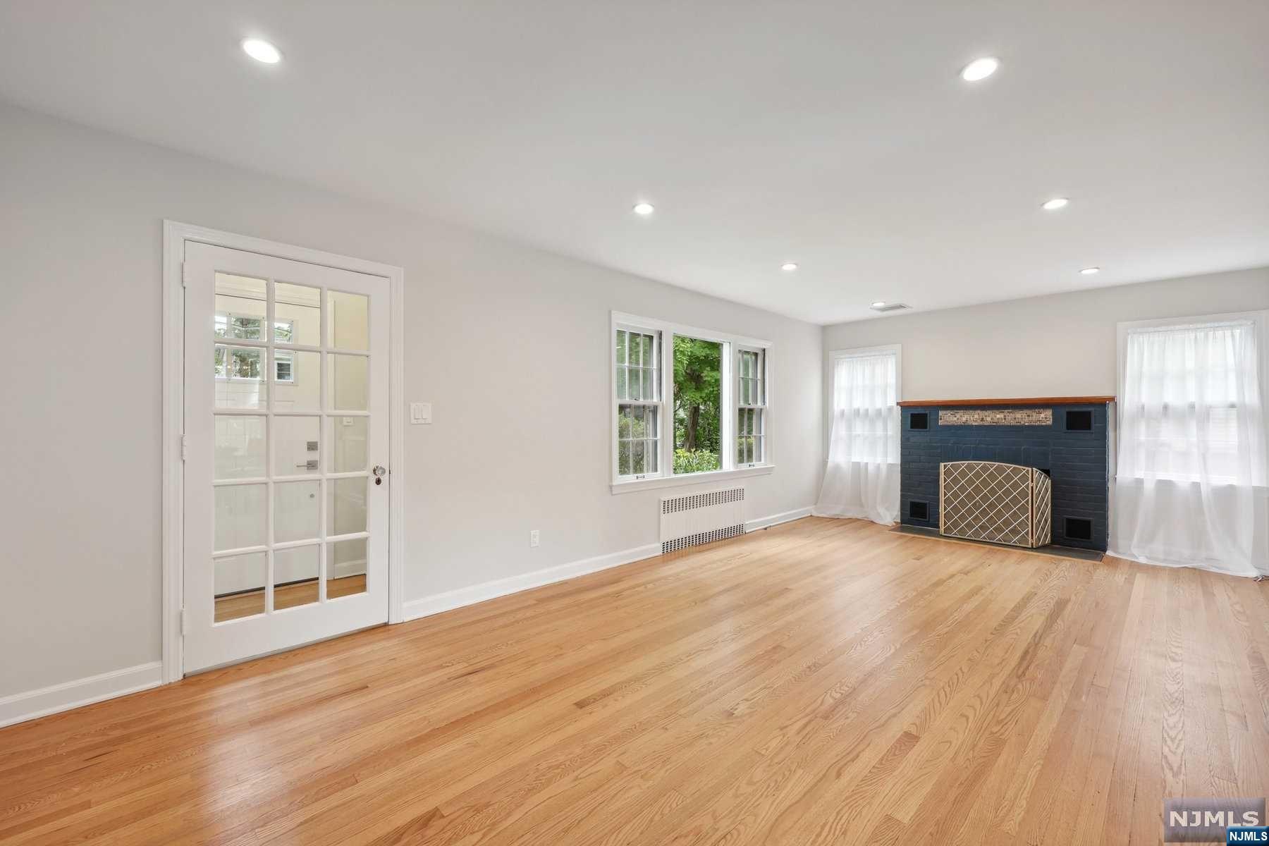 58 Midwood Avenue