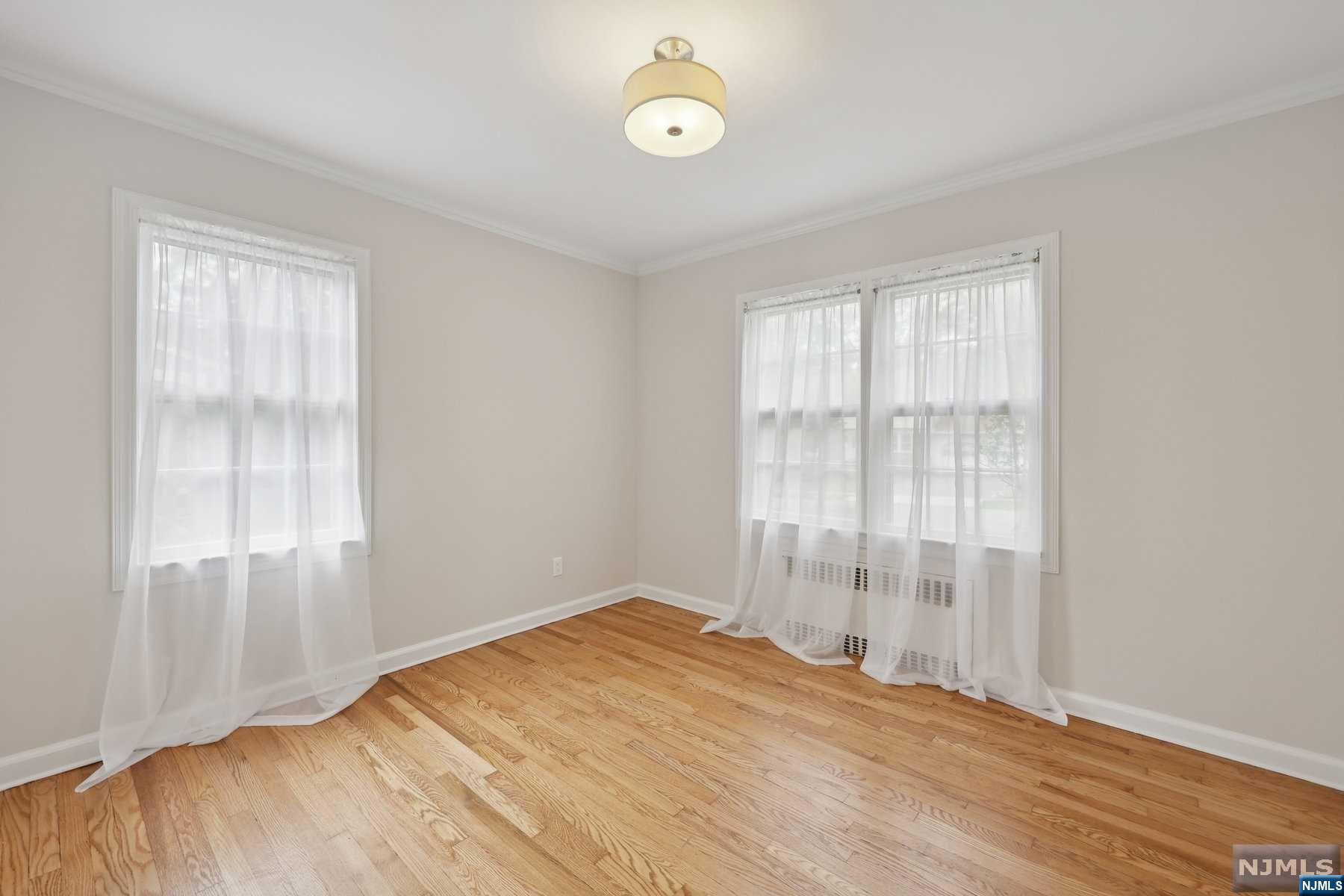 58 Midwood Avenue