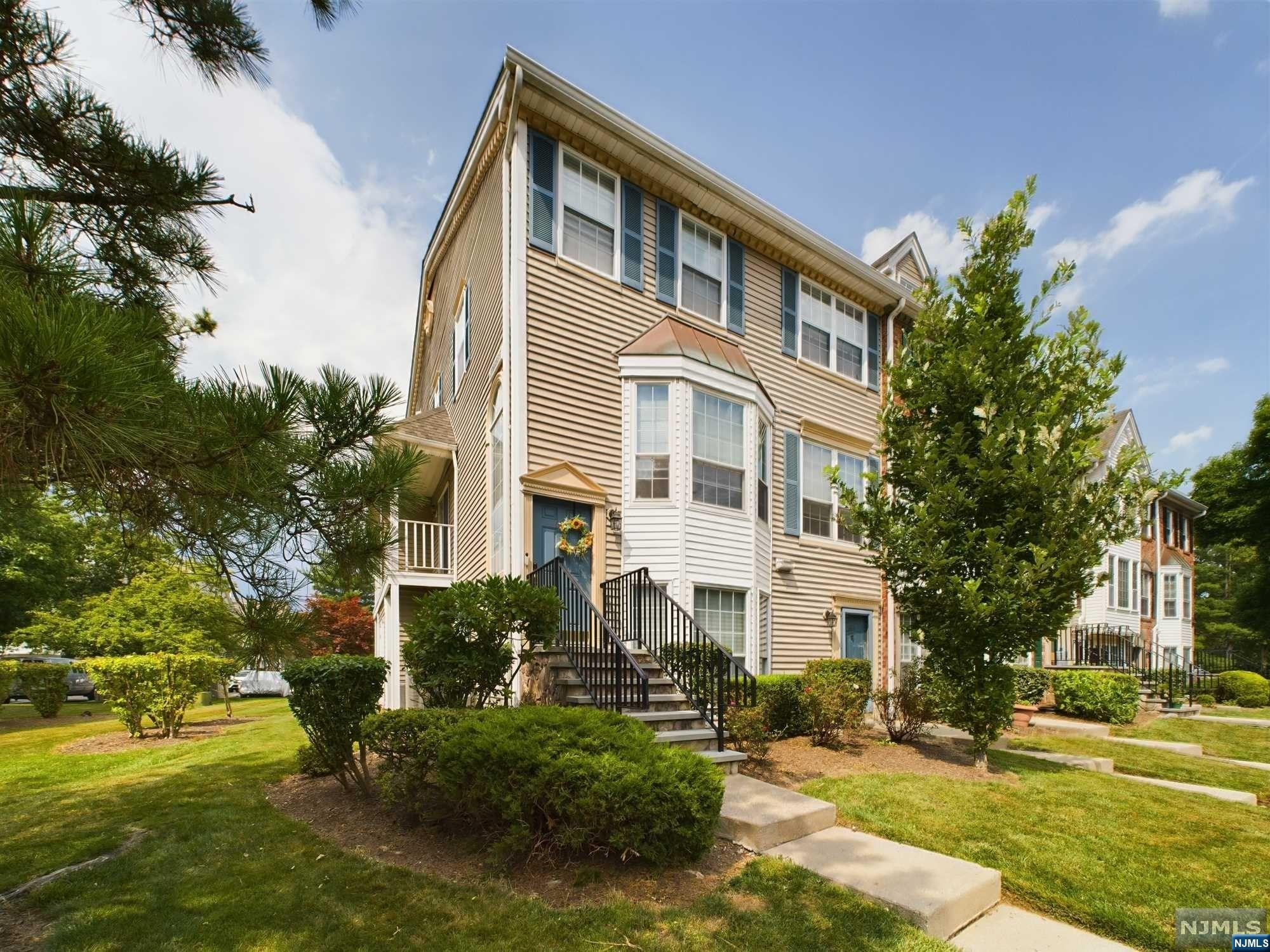 685 Plum Terrace