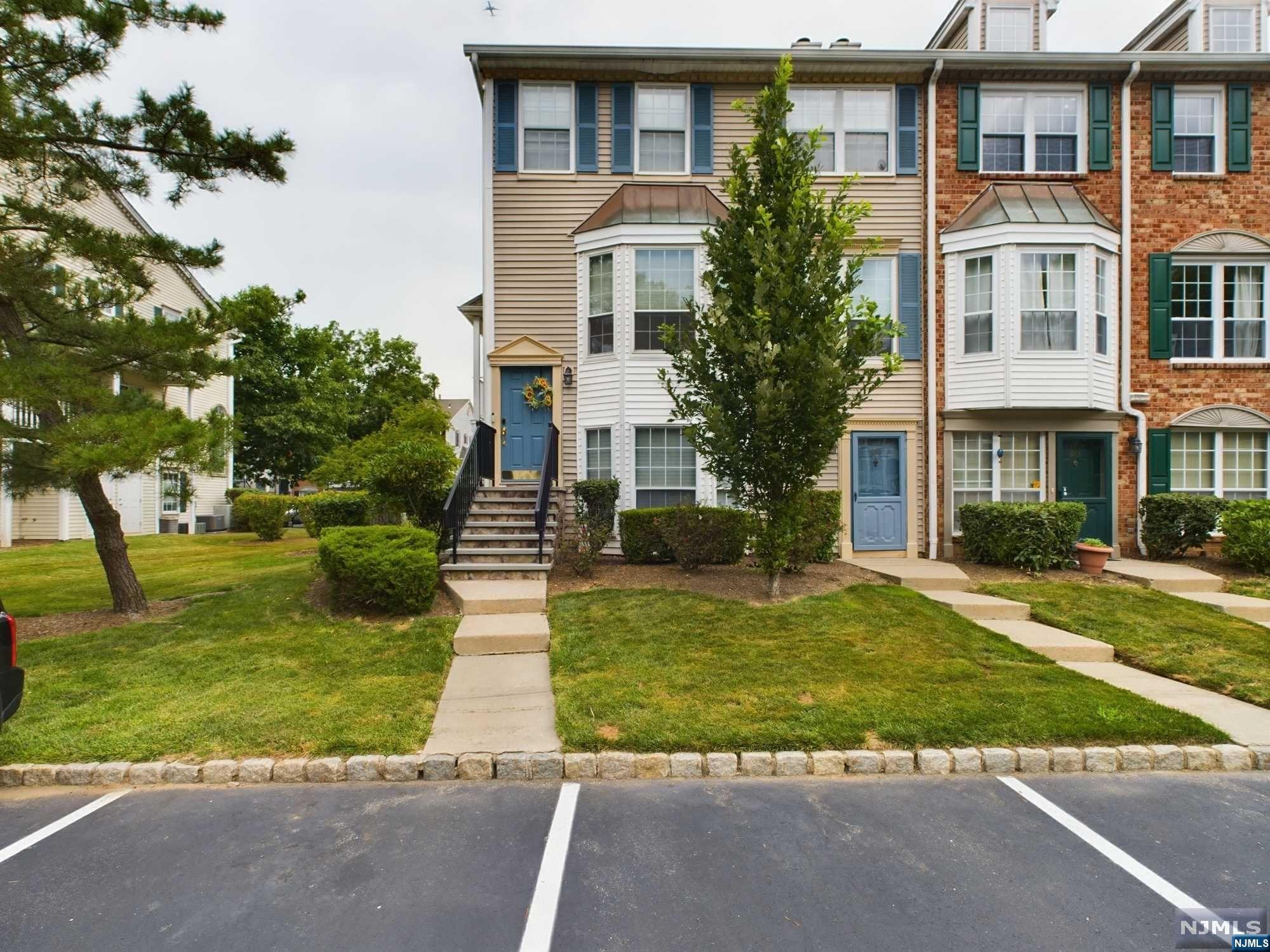685 Plum Terrace