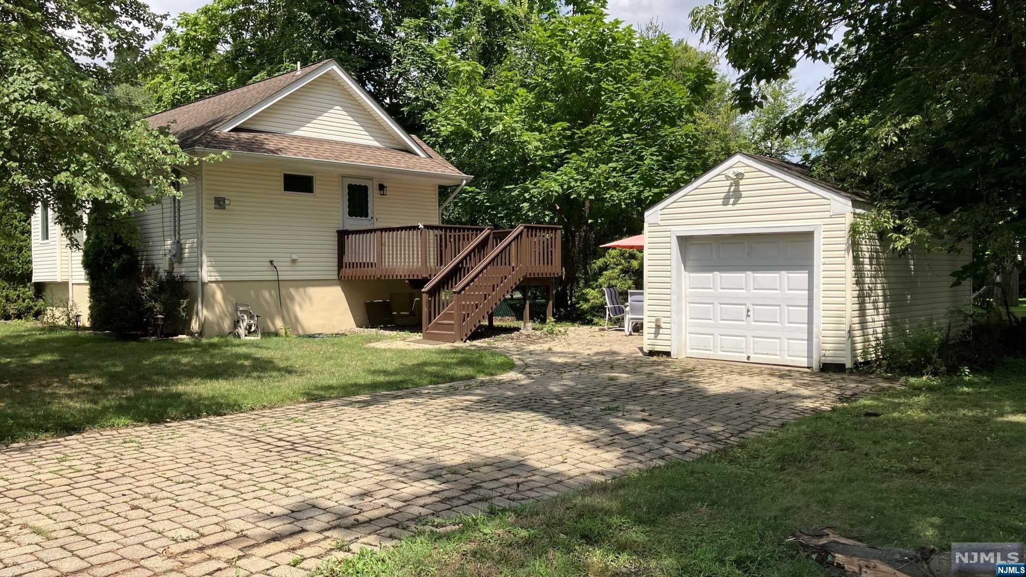 27 Glendale Drive