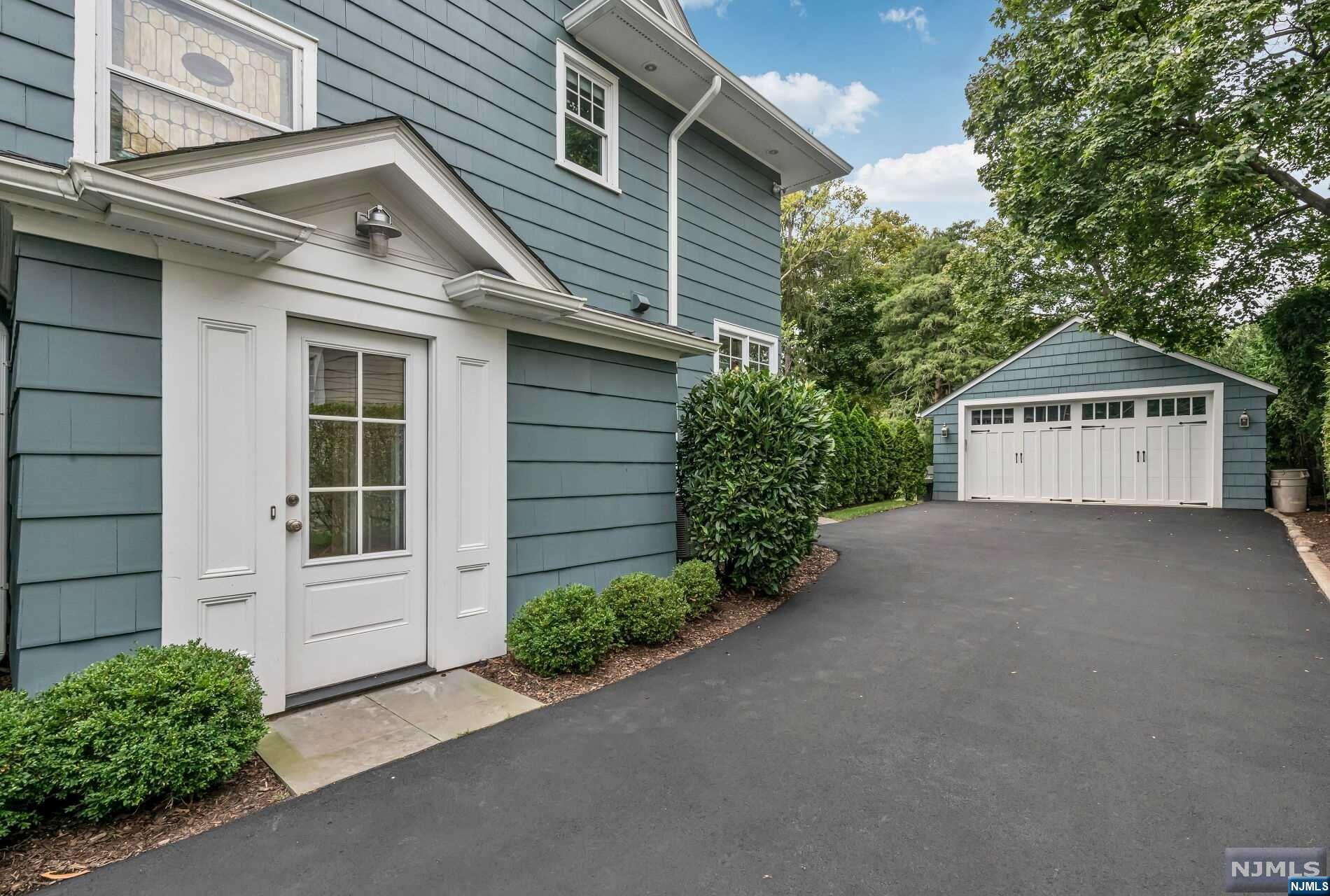 56 Walthery Avenue