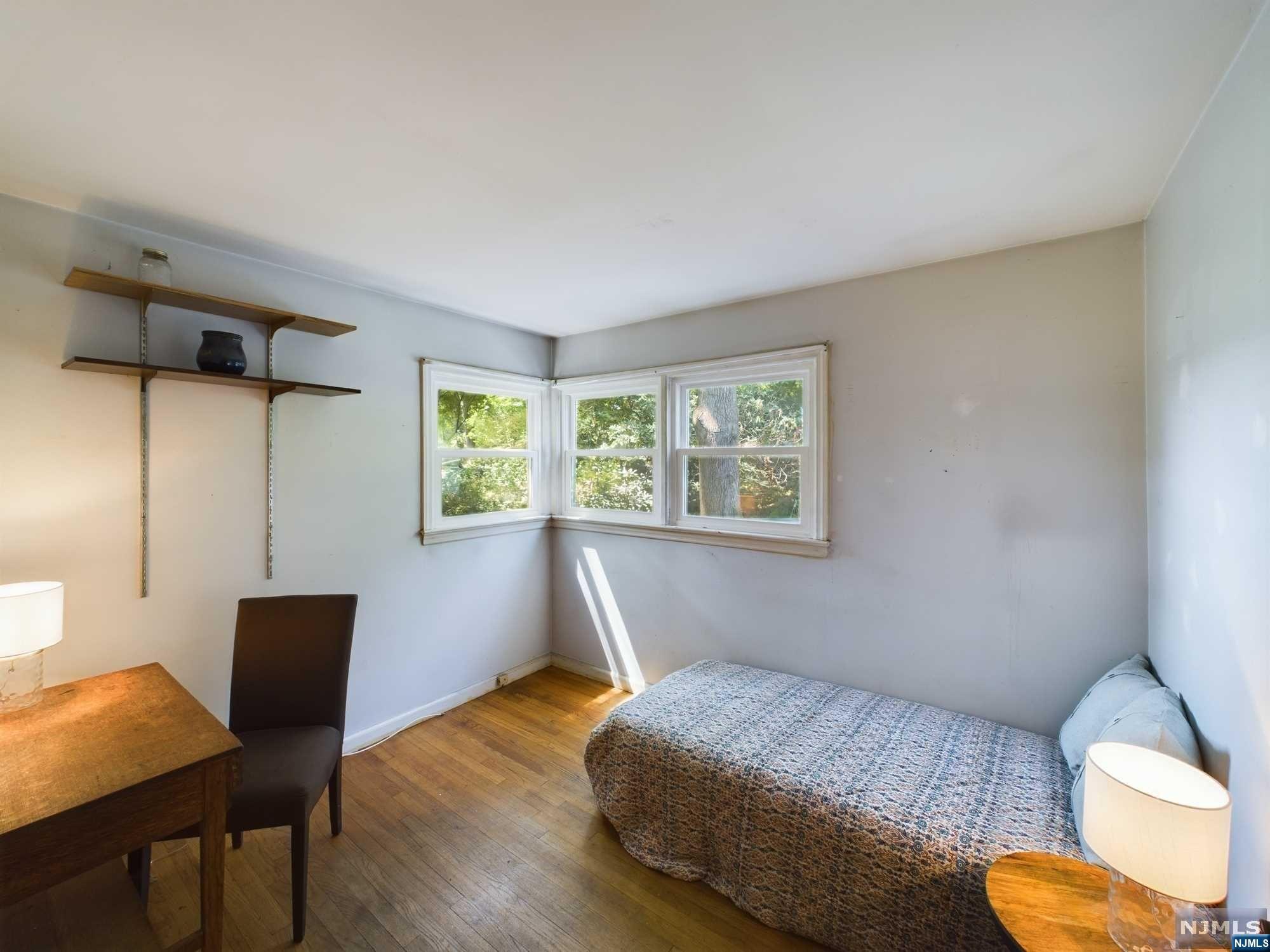 304 Lakeview Drive