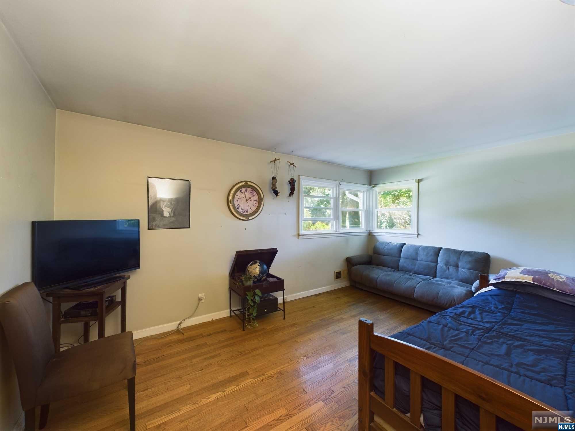 304 Lakeview Drive
