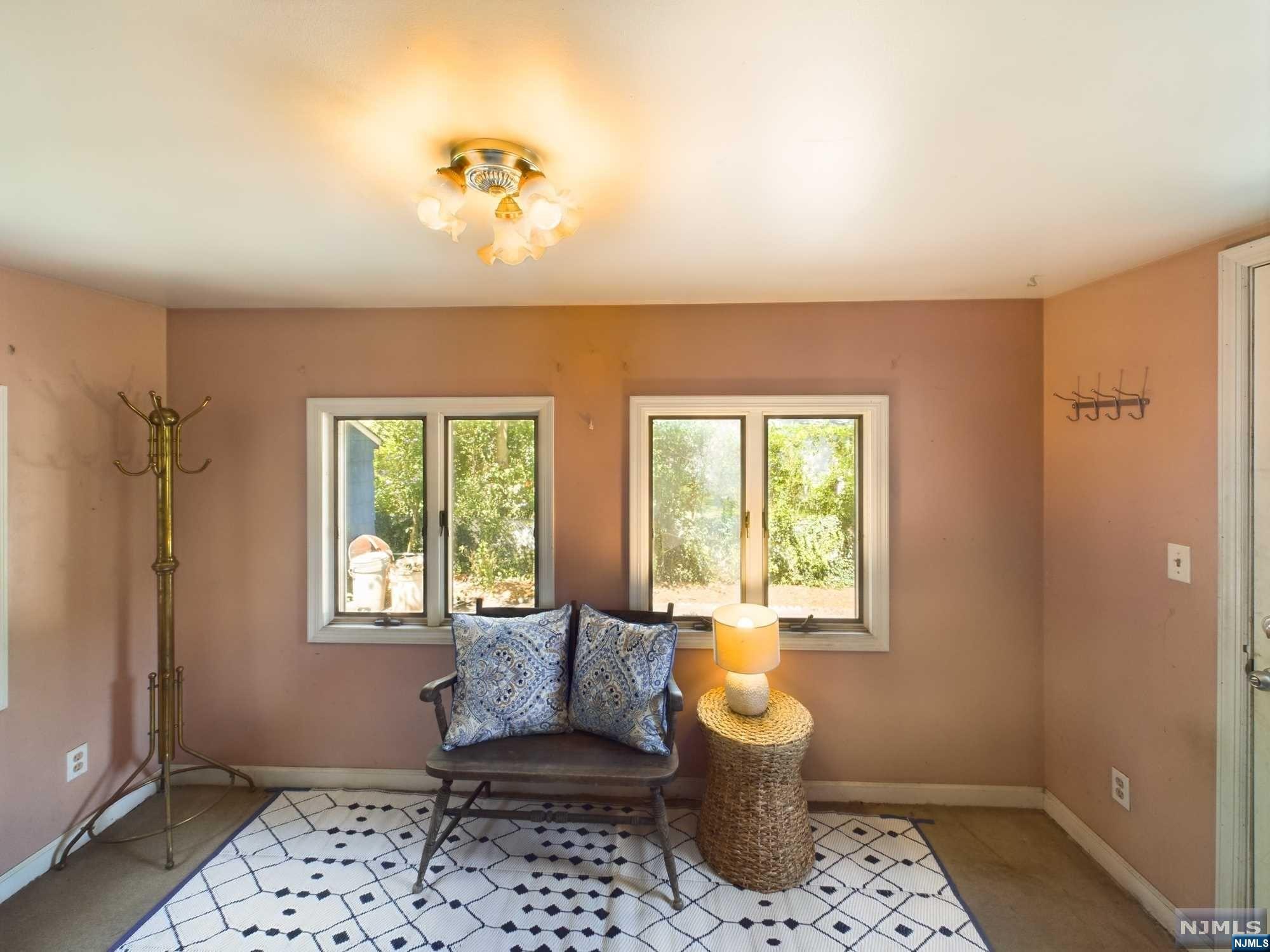 304 Lakeview Drive