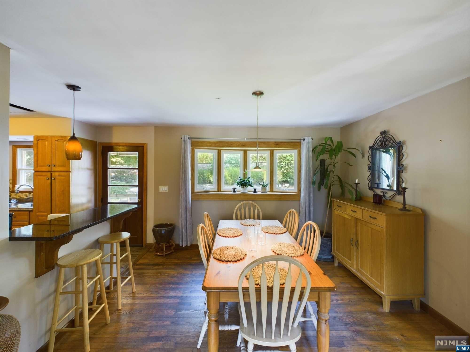 304 Lakeview Drive