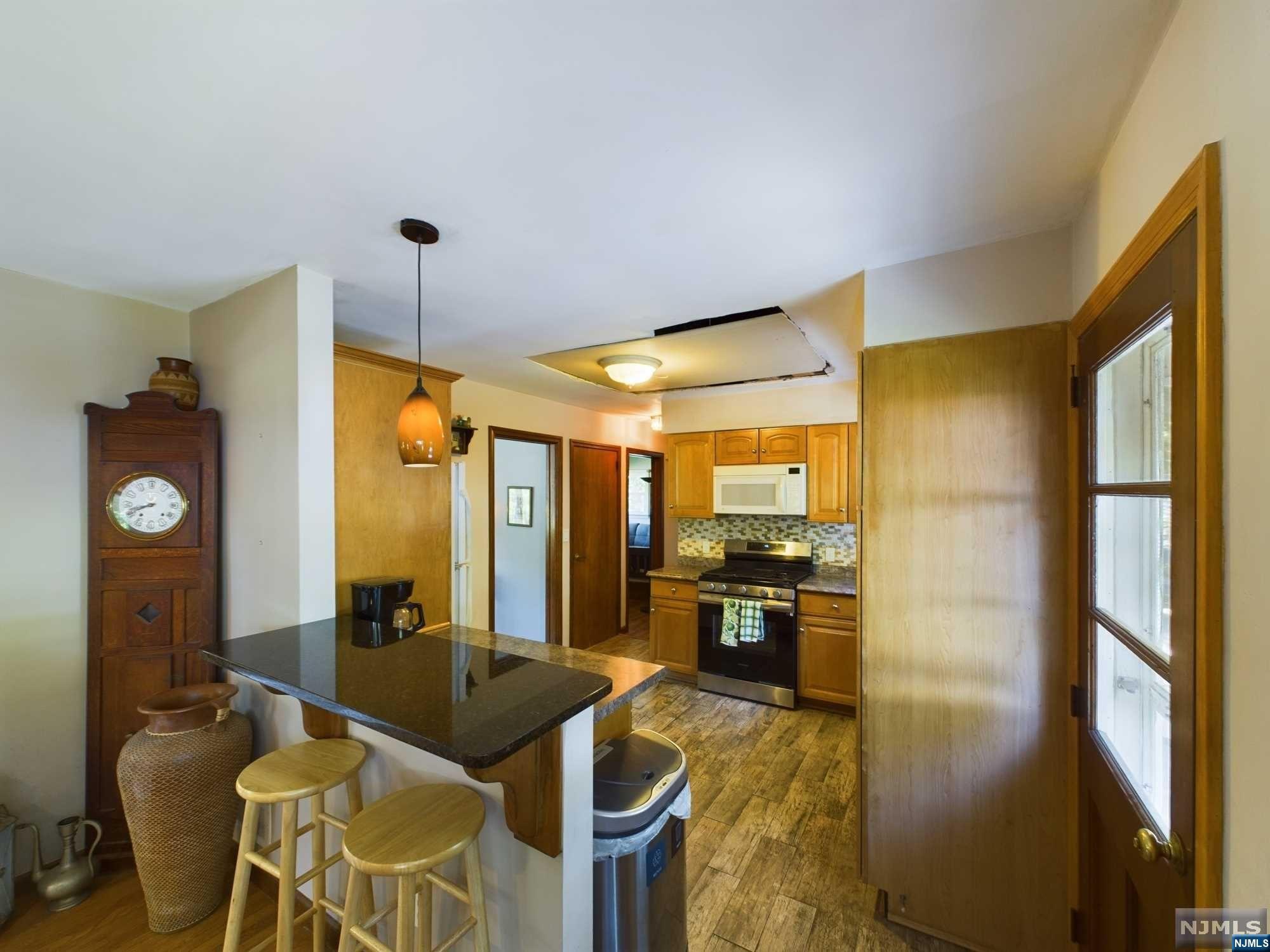 304 Lakeview Drive