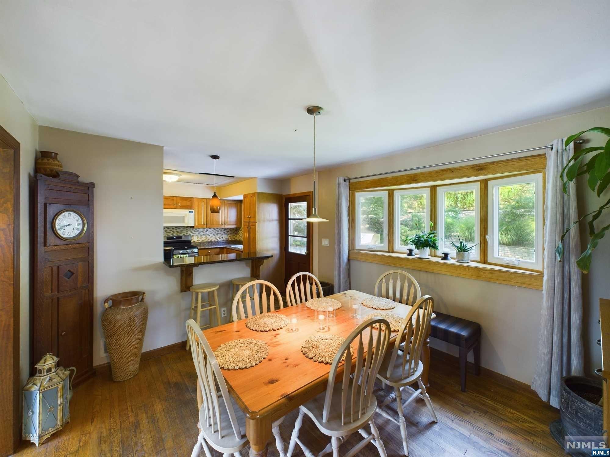 304 Lakeview Drive