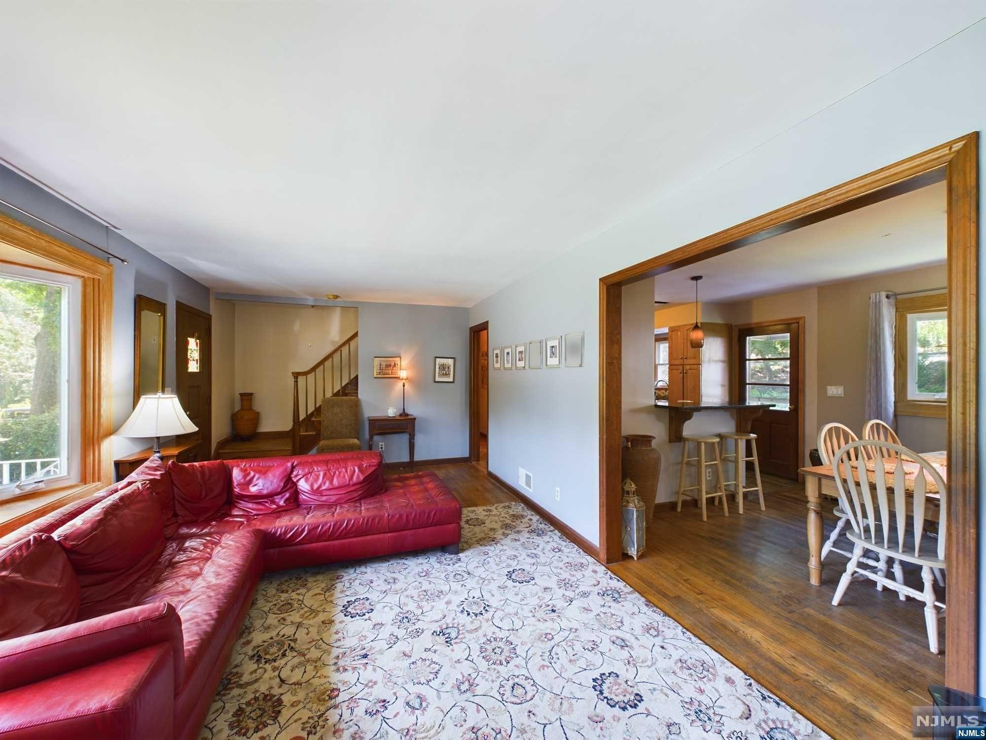 304 Lakeview Drive