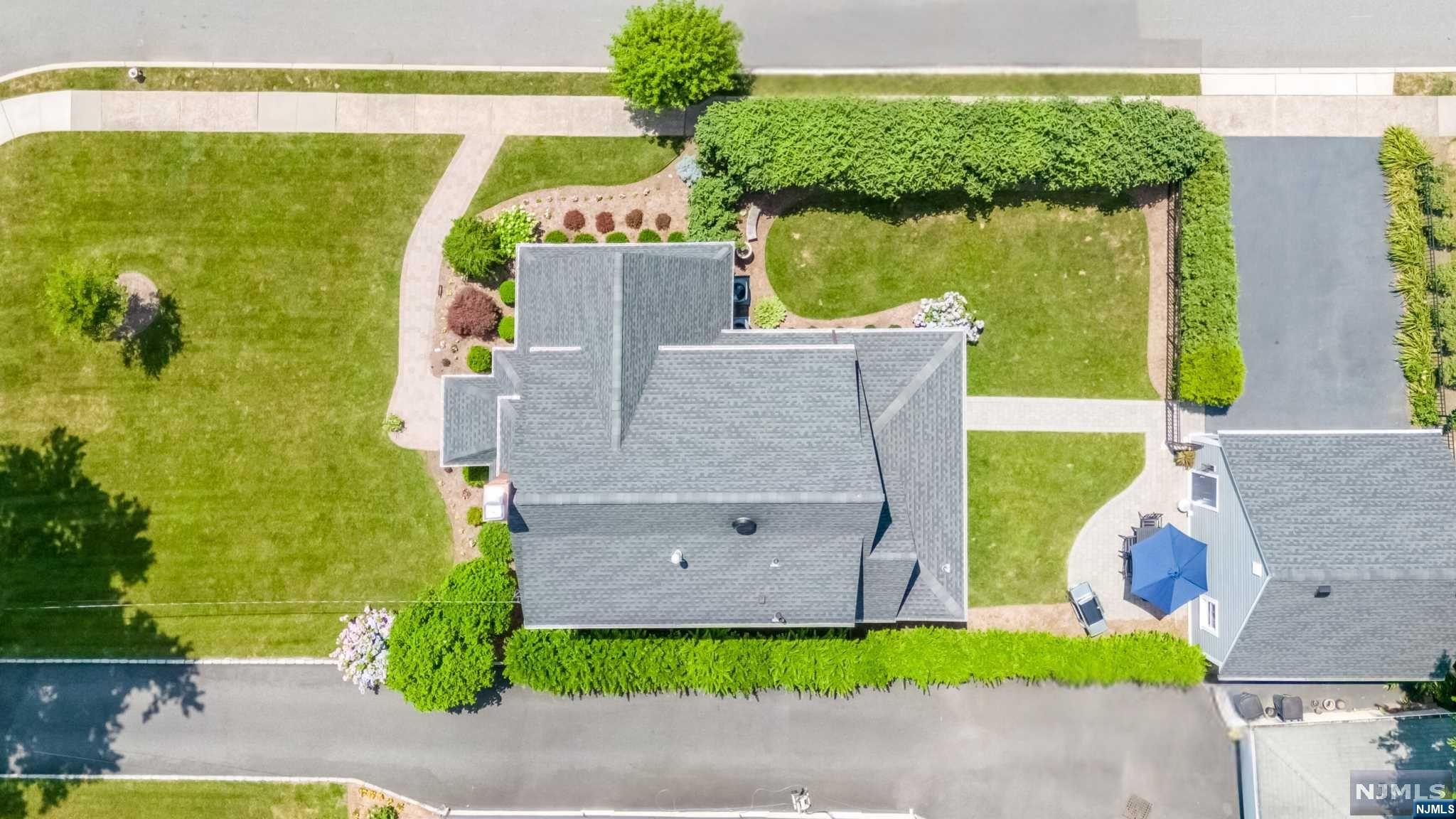 162 N Pleasant Avenue