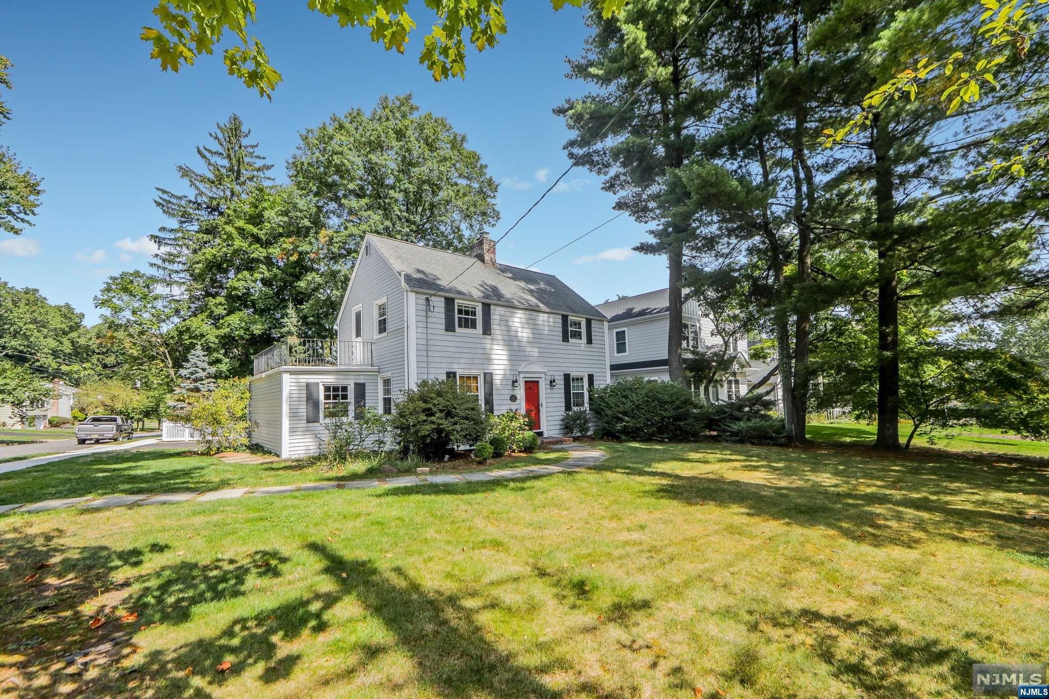 21 E Glen Avenue