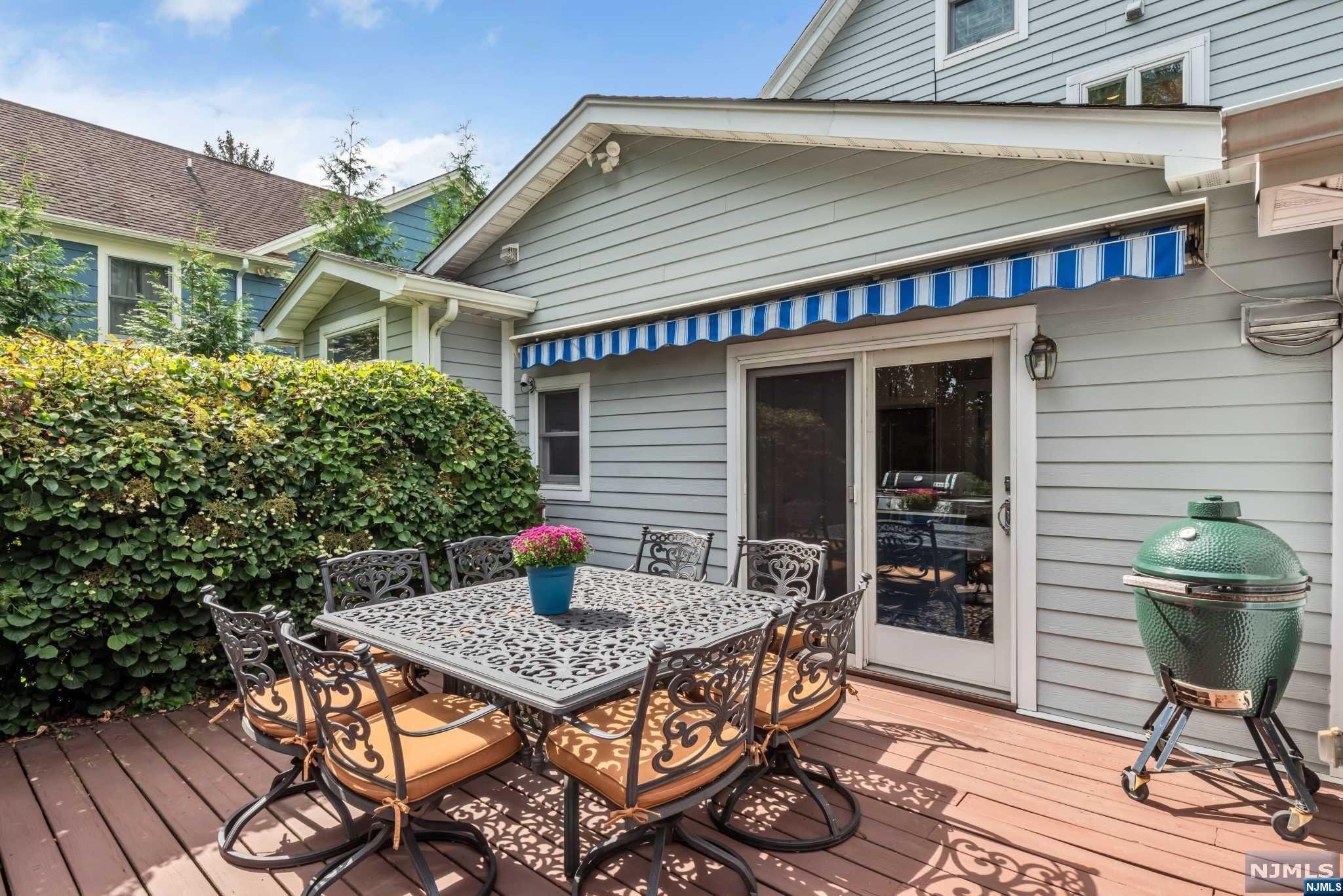 71 Walthery Avenue