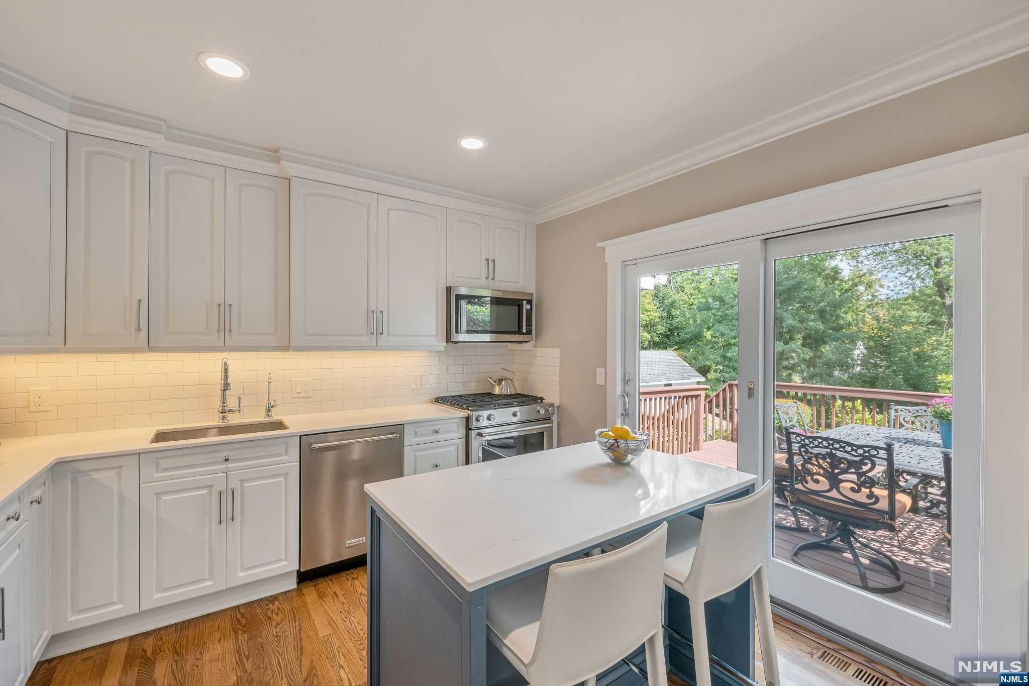 71 Walthery Avenue