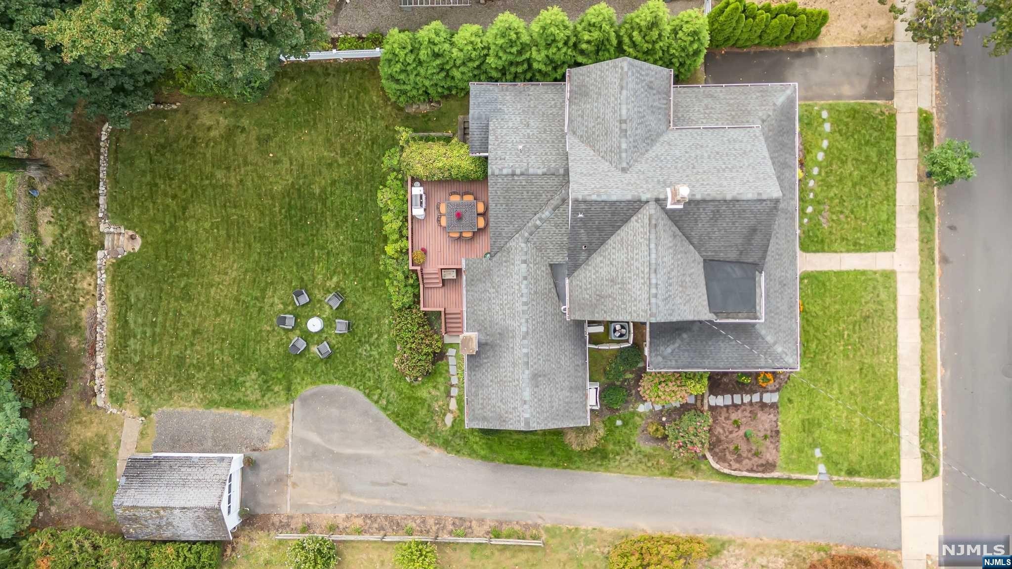 71 Walthery Avenue
