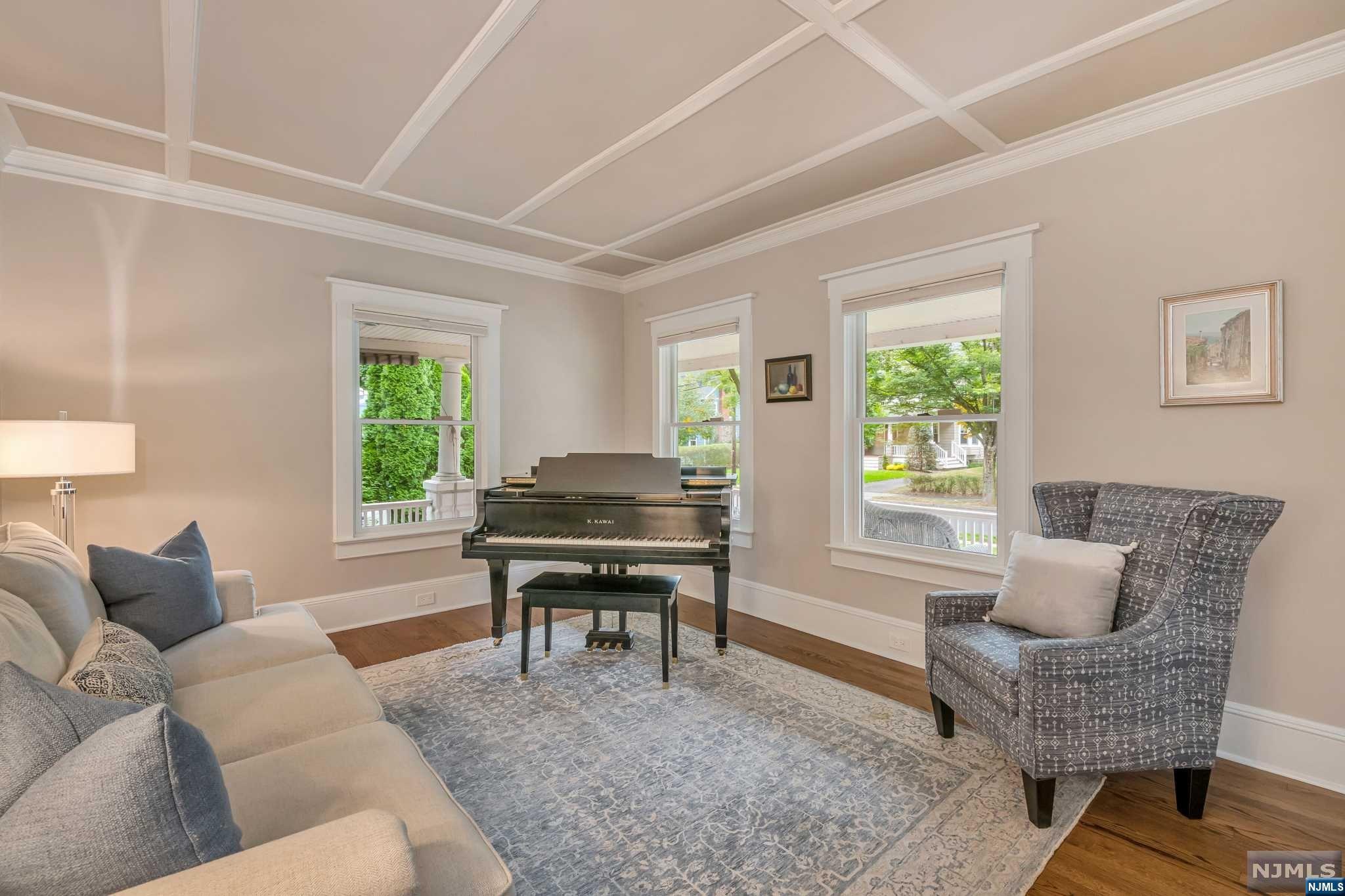71 Walthery Avenue