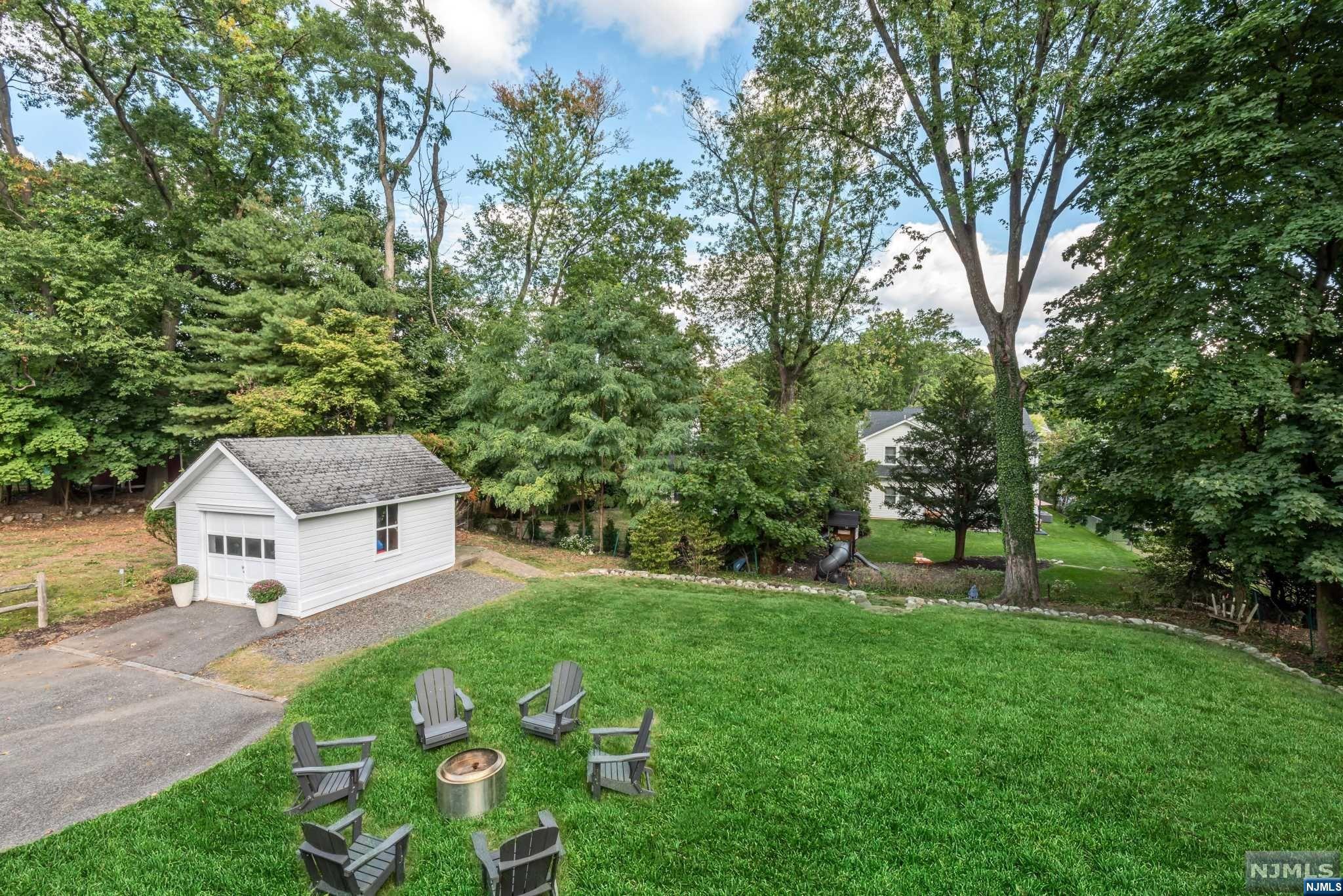 71 Walthery Avenue