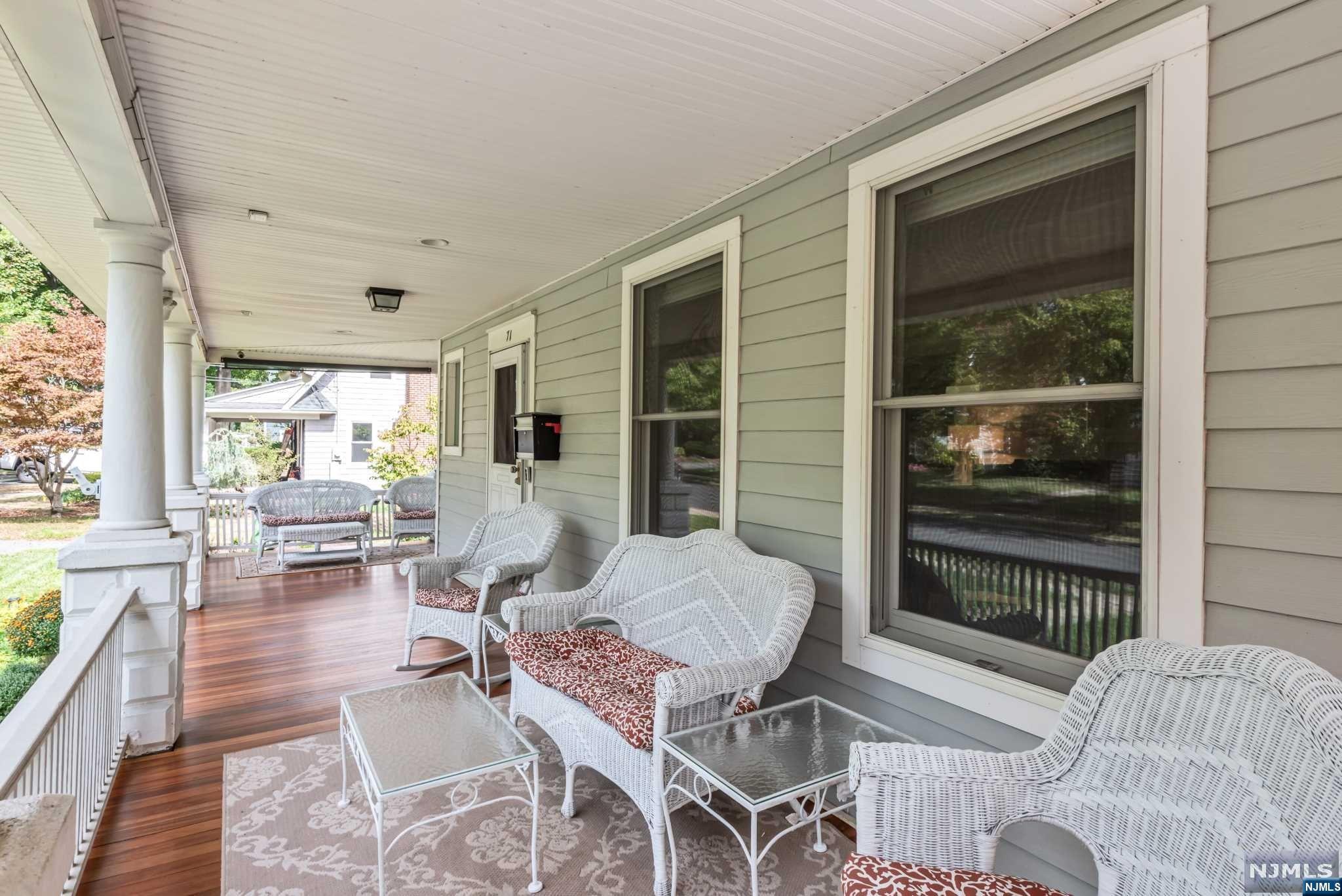 71 Walthery Avenue