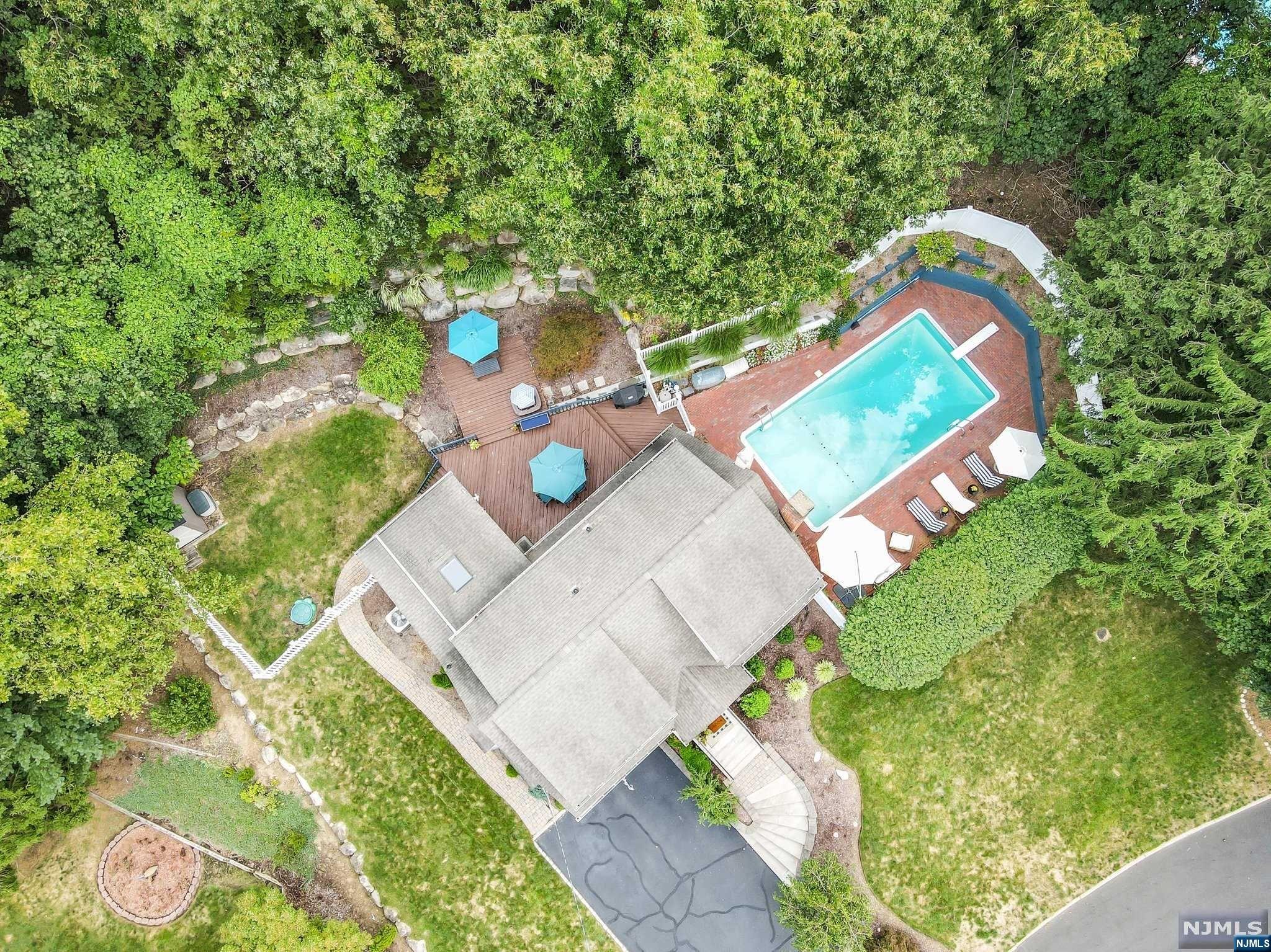 14 Hannah Road