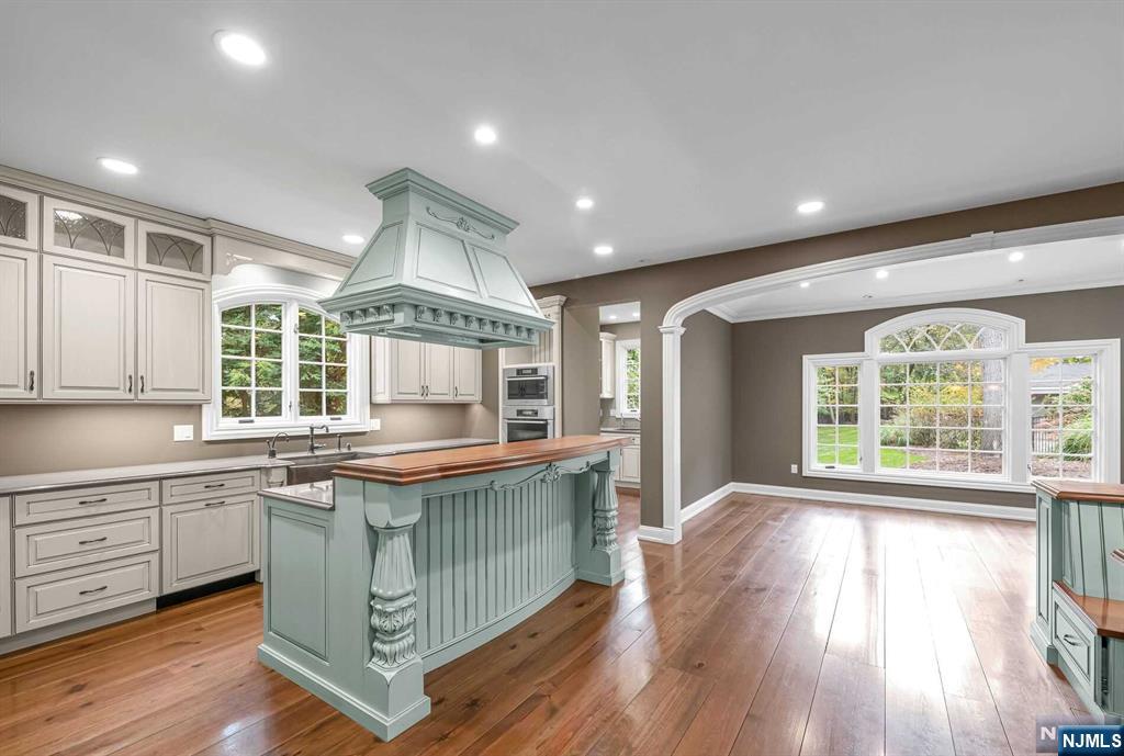 369 Annette Court