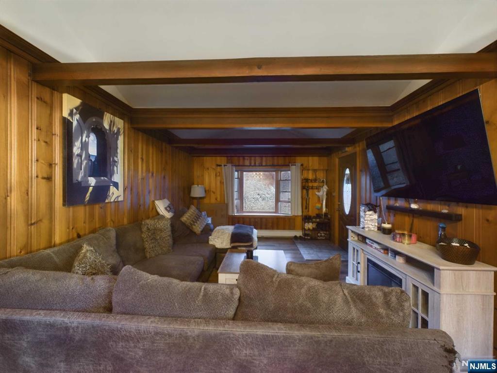 25 Grandview Lane