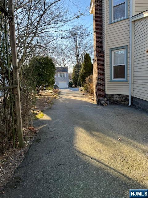 273 EDWARDS Street 1