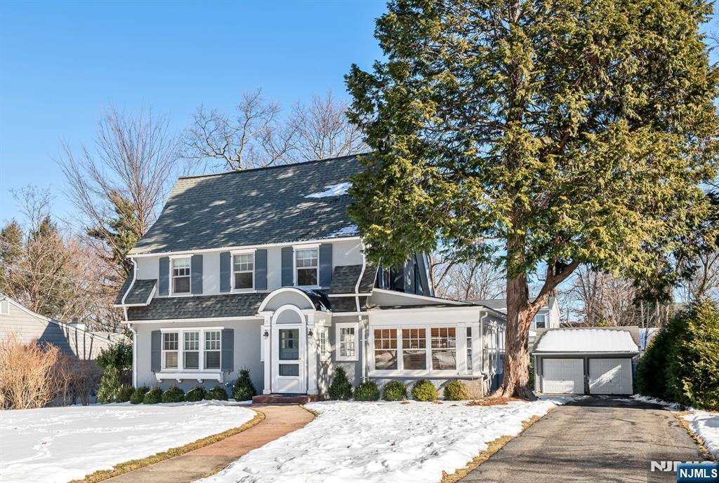 757 Hillcrest Road