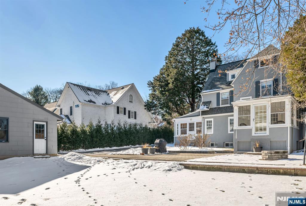757 Hillcrest Road