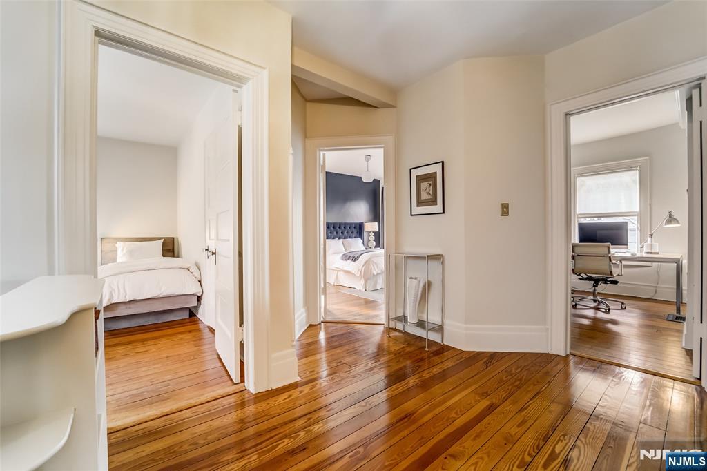 227 Woodside Avenue