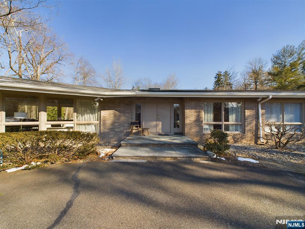 705 Howard Road