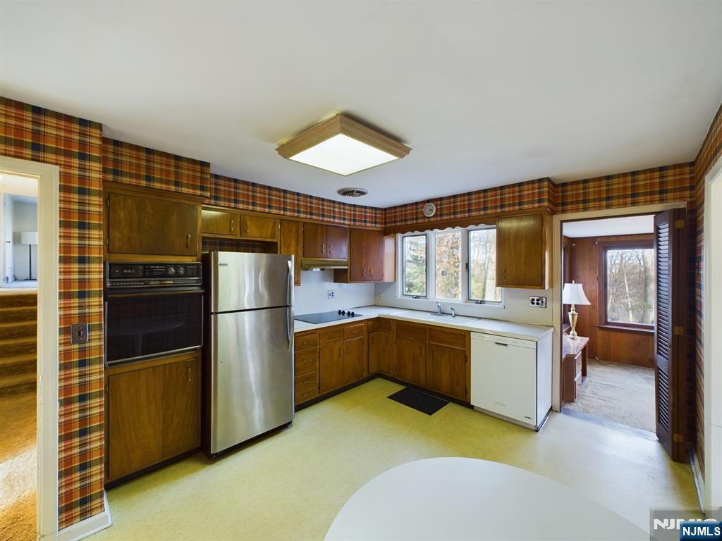 731 Upper Boulevard