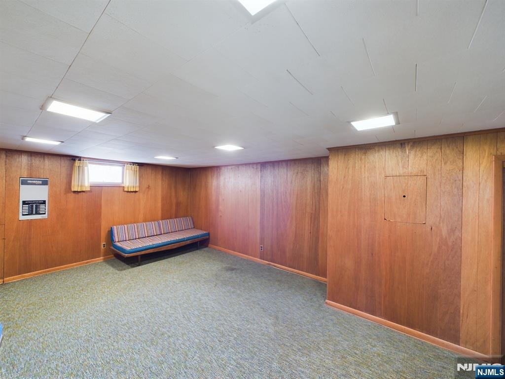 731 Upper Boulevard