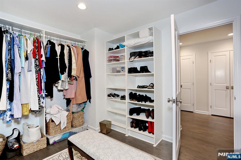 2 Normandy Court 14