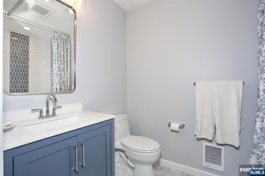 2 Normandy Court 14