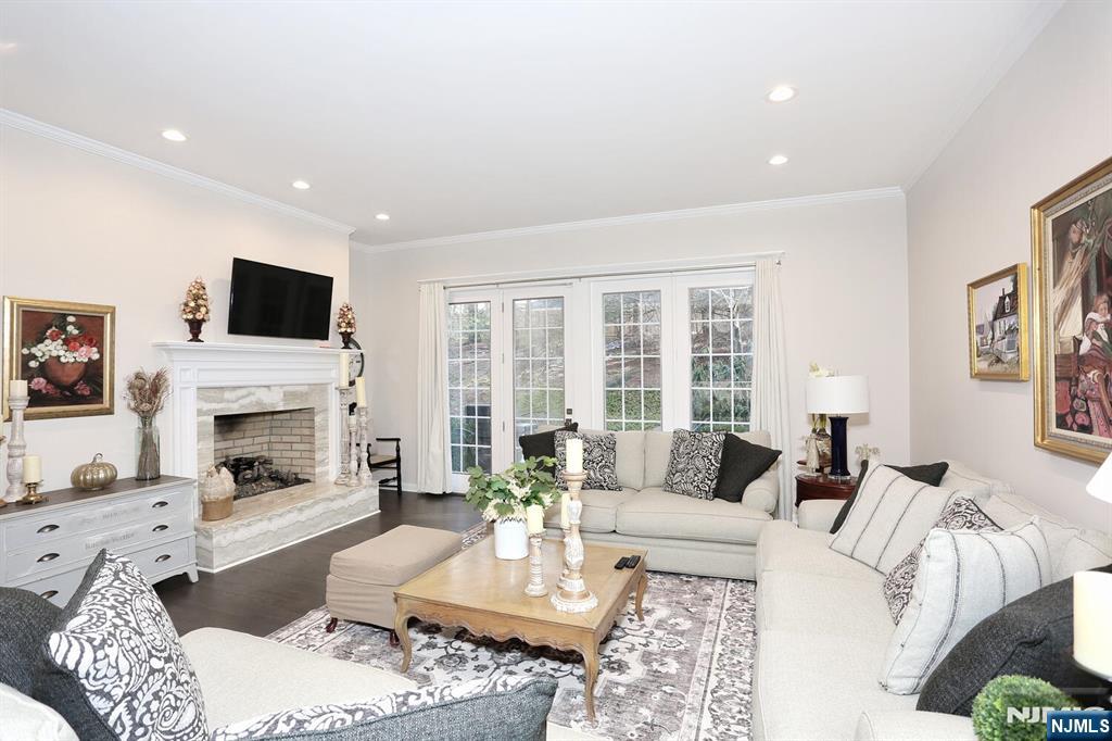 2 Normandy Court 14