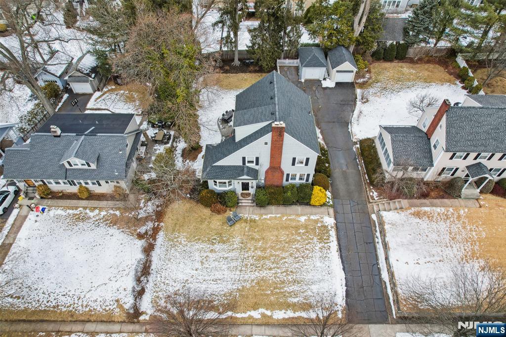359 Linwood Avenue