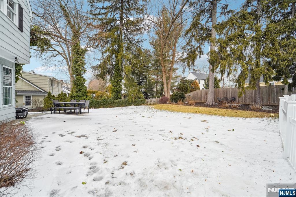 359 Linwood Avenue