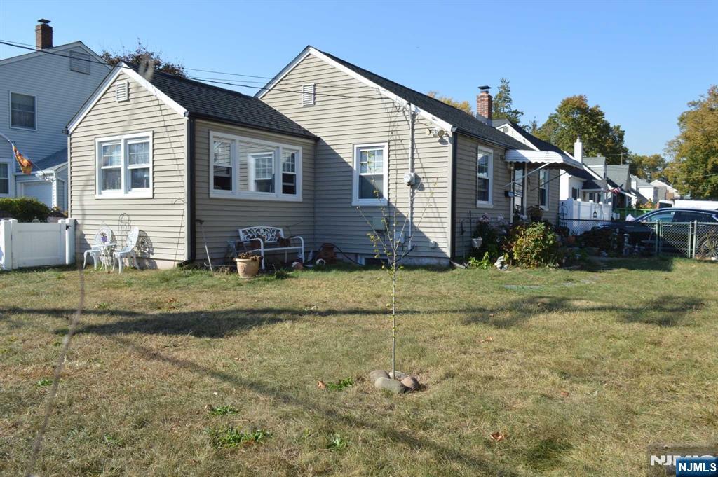 0-14 Midland Avenue