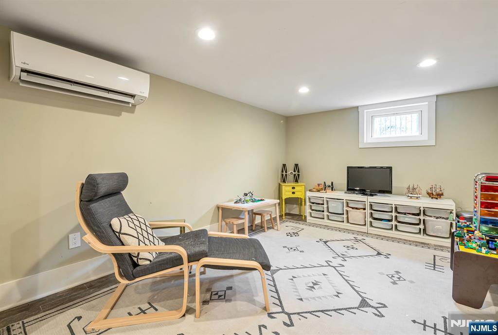 360 Westfield Avenue