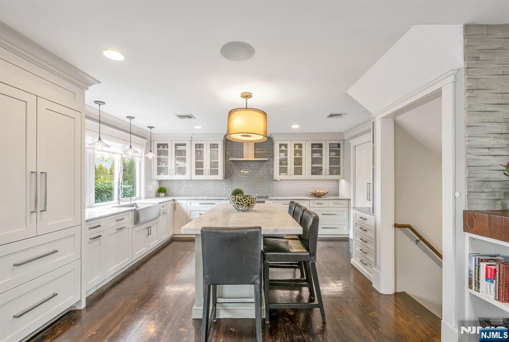 360 Westfield Avenue