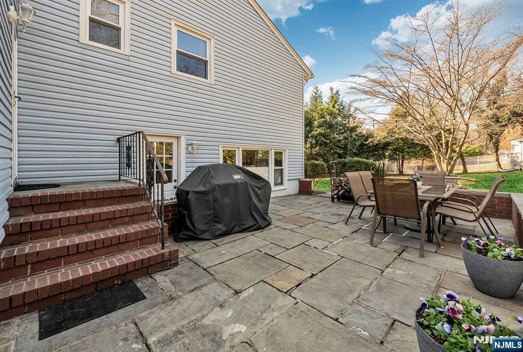 5 Ferris Court