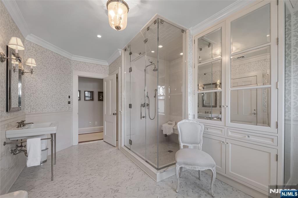 477 Beverly Road
