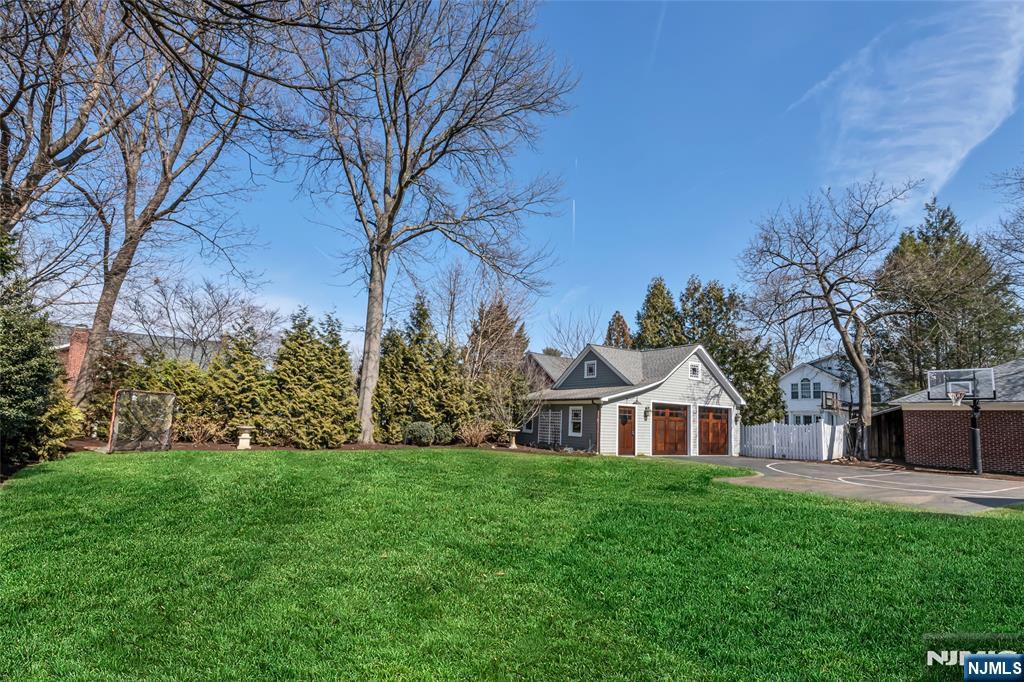477 Beverly Road