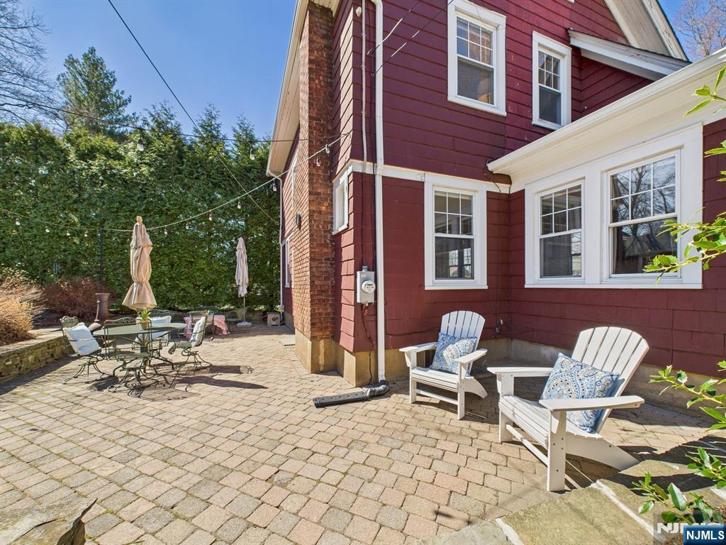 207 Doremus Avenue