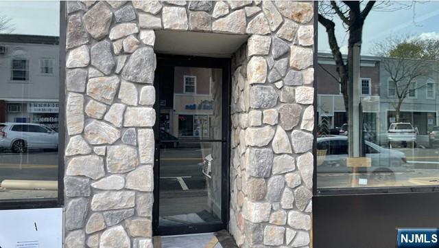 189 Rock Road 3