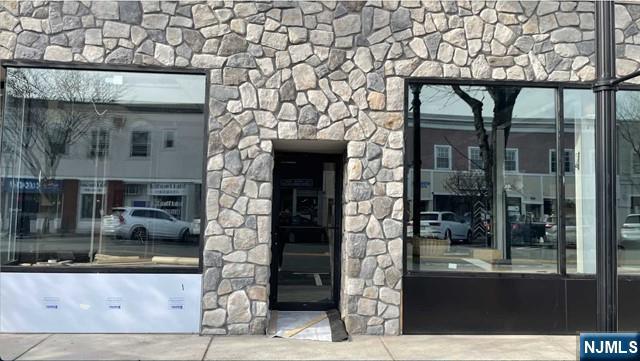 189 Rock Road 3