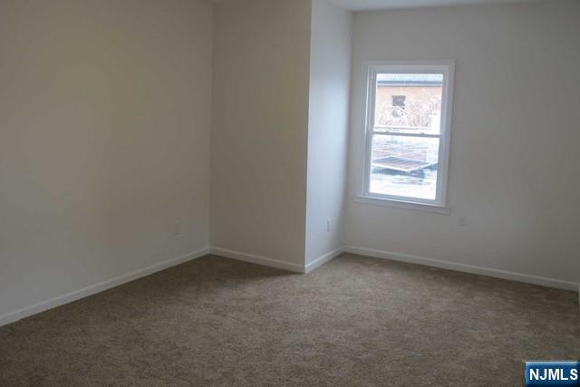 189 Rock Road 3